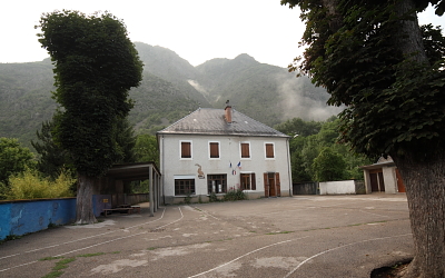 Mairie de Valbonnais, les écoles